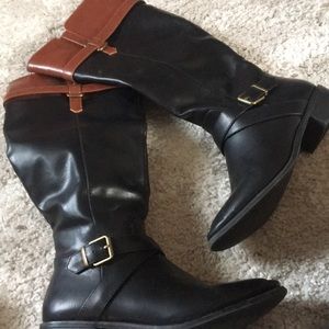 Black/brown boots